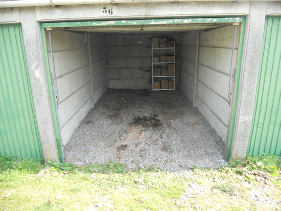 No. 104, 35 jaar in een schuur